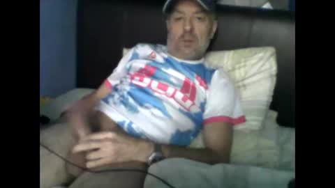 burnleyguy1977 online show from 01.07.26