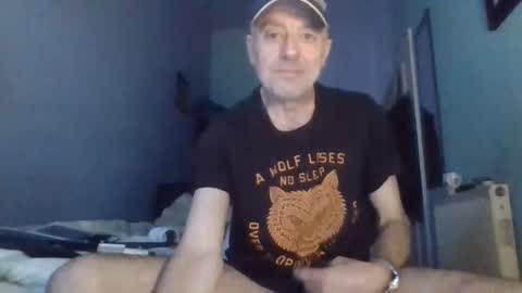 burnleyguy1977 online show from 04.15.26