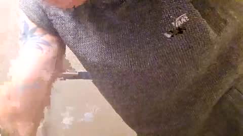 Snapshot of burntbuns710 chatting on 12.07.24 LostSingledad online show from 12.07.24