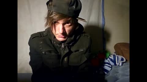 Snapshot of burntbuns710 chatting on 01.07.25 LostSingledad online show from 01.07.25