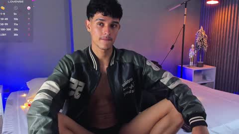 Buster independent model online show from 12.13.24