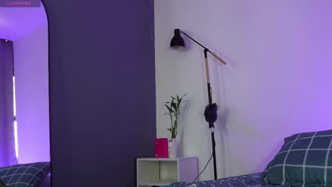 Buster independent model online show from 11.22.25