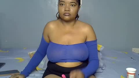 busty kenzi online show from 06.13.26