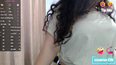 Snapshot of bustyemma chatting on 03.11.26 Emma online show from 03.11.26