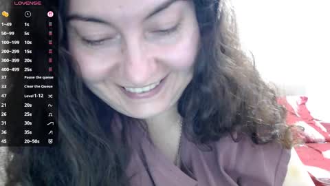 Snapshot of bustyemma chatting on 04.06.26 Emma online show from 04.06.26