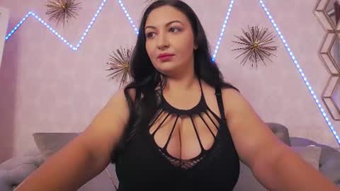 Snapshot of bustyeva_ chatting on 07.17.26 online between 6AM and 2PM EET almost everyday. online show from 07.17.26