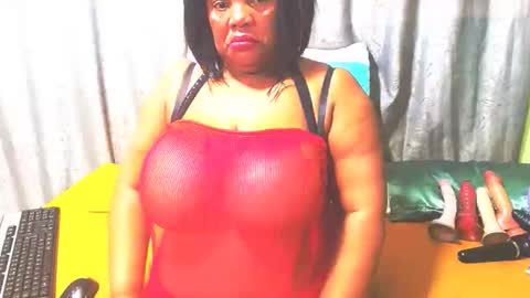 bustymaturestepmum online show from 05.18.26