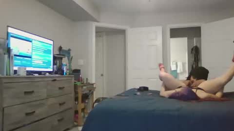 busybee83 online show from 01.15.26