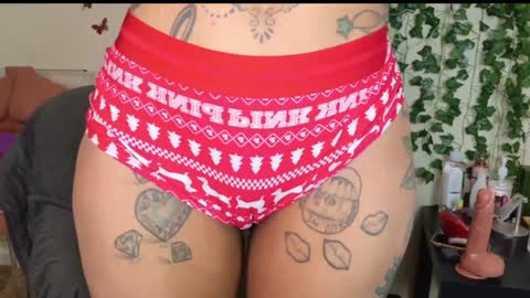 butterfly booty online show from 01.09.25