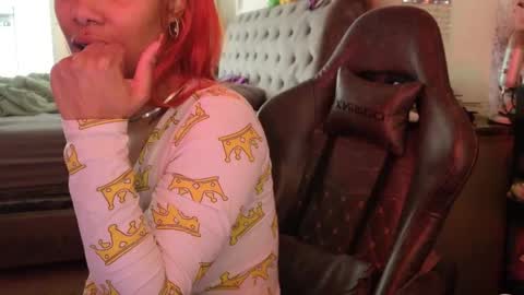 butterfly booty online show from 10.17.25