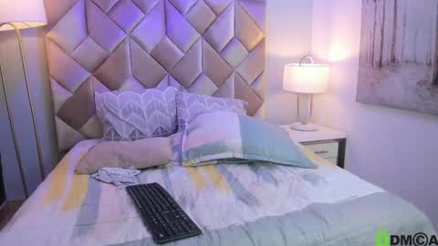 butterflydoll_ online show from 04.30.26