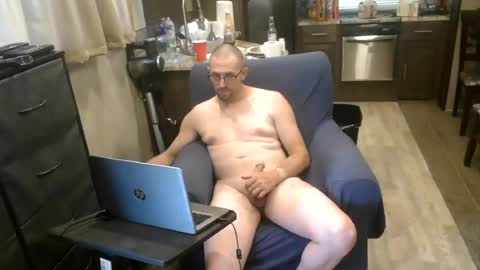 Snapshot of buttnaked4u1 chatting on 07.17.26 buttnaked4u1 online show from 07.17.26