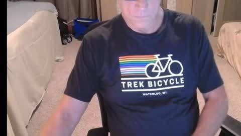 Miles online show from 06.04.26