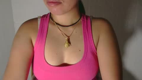 Snapshot of buttygirl18 chatting on 02.28.25 maya online show from 02.28.25