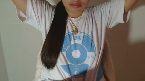 Snapshot of buttygirl18 chatting on 03.05.25 maya online show from 03.05.25