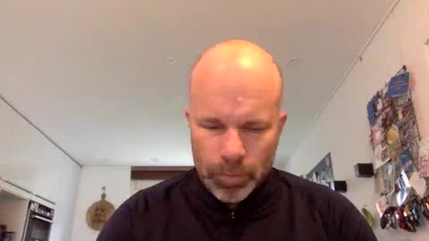 Snapshot of buurman1982isback chatting on 10.28.25 buurman1982isback online show from 10.28.25