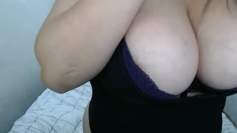 Snapshot of cadence_lux chatting on 09.26.25 cadence_lux online show from 09.26.25