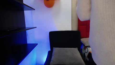 Snapshot of cady_hot chatting on 10.25.25 Cady online show from 10.25.25