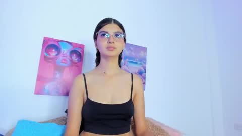 Snapshot of cailin_dione chatting on 05.02.26 cailin_dione online show from 05.02.26