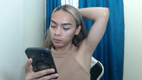 Snapshot of caitessa_bellemoir chatting on 03.22.26 caitessa_bellemoir online show from 03.22.26