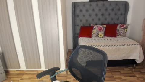 caitlingomez0 online show from 03.30.26