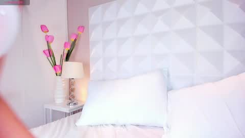 Caitlyn  online show from 02.08.25