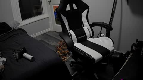 Snapshot of cajerk chatting on 01.15.25 Cajerk online show from 01.15.25