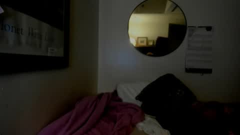 Snapshot of calaentemichele chatting on 11.30.25 calaentemichele online show from 11.30.25