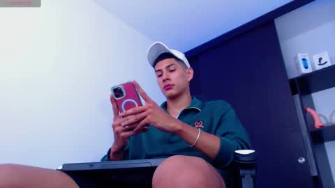 Snapshot of calavalerio chatting on 02.12.25 Valerio online show from 02.12.25