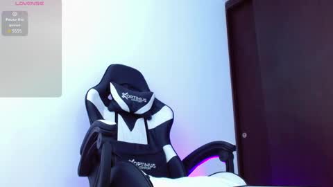 Snapshot of calavalerio chatting on 03.03.25 Valerio online show from 03.03.25