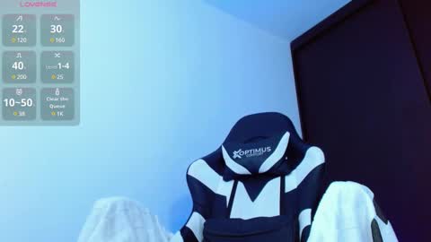 Snapshot of calavalerio chatting on 03.12.25 Valerio online show from 03.12.25