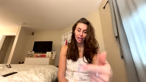 Snapshot of calicambri chatting on 09.22.25 The Cali Cambri online show from 09.22.25