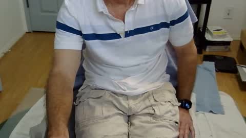 Snapshot of califun4u chatting on 12.21.25 califun4u online show from 12.21.25