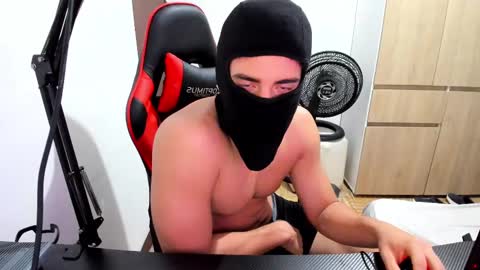 calihotcaliente27 online show from 02.12.25