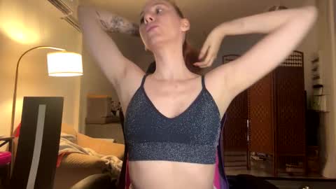 Snapshot of caliiie_of chatting on 05.17.26 Caliiie of online show from 05.17.26