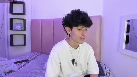 Snapshot of caliope_morfeo chatting on 12.03.24 Calipe Morfeo online show from 12.03.24