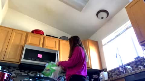 calishop1 online show from 02.28.25