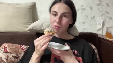 Anna online show from 05.11.26
