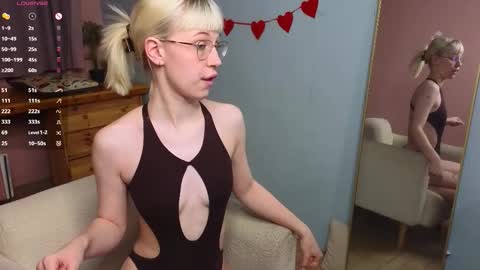 Snapshot of call_me_heaven chatting on 03.01.26 Good girl Ann online show from 03.01.26