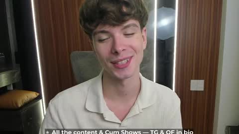 Hey I am Calvin  online show from 04.17.26