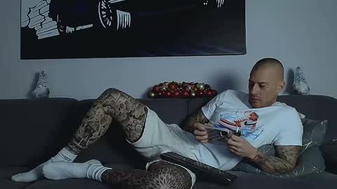 Calvin  online show from 12.14.25