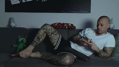 Calvin  online show from 12.19.25