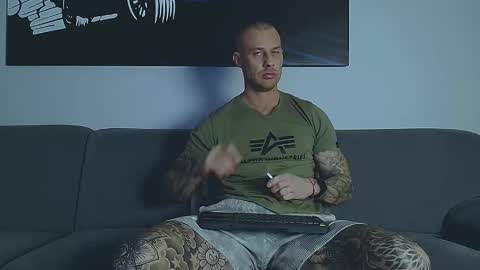 Calvin  online show from 01.12.26