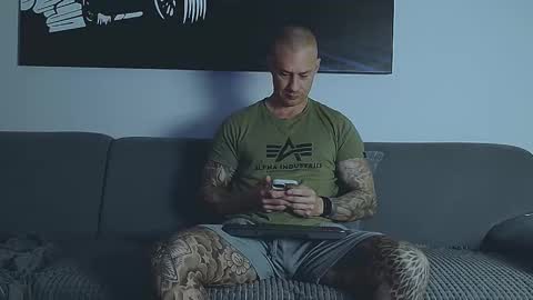 Calvin  online show from 02.10.26