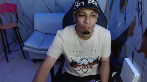 Snapshot of cam_xman chatting on 04.19.26 cam_xman online show from 04.19.26