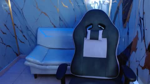Snapshot of cam_xman chatting on 04.19.26 cam_xman online show from 04.19.26