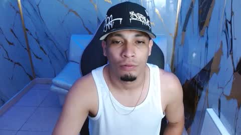 Snapshot of cam_xman chatting on 04.24.26 cam_xman online show from 04.24.26
