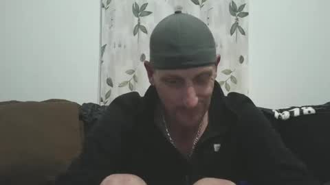 Chillaxin lets talk  online show from 01.18.25