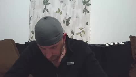 Chillaxin lets talk  online show from 01.22.25