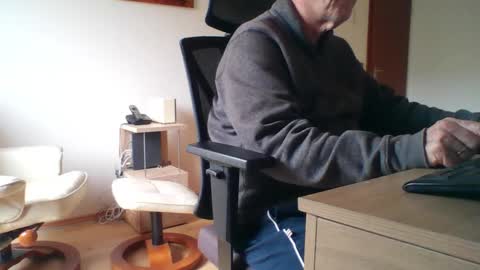 Snapshot of camcologne chatting on 02.03.26 camcologne online show from 02.03.26